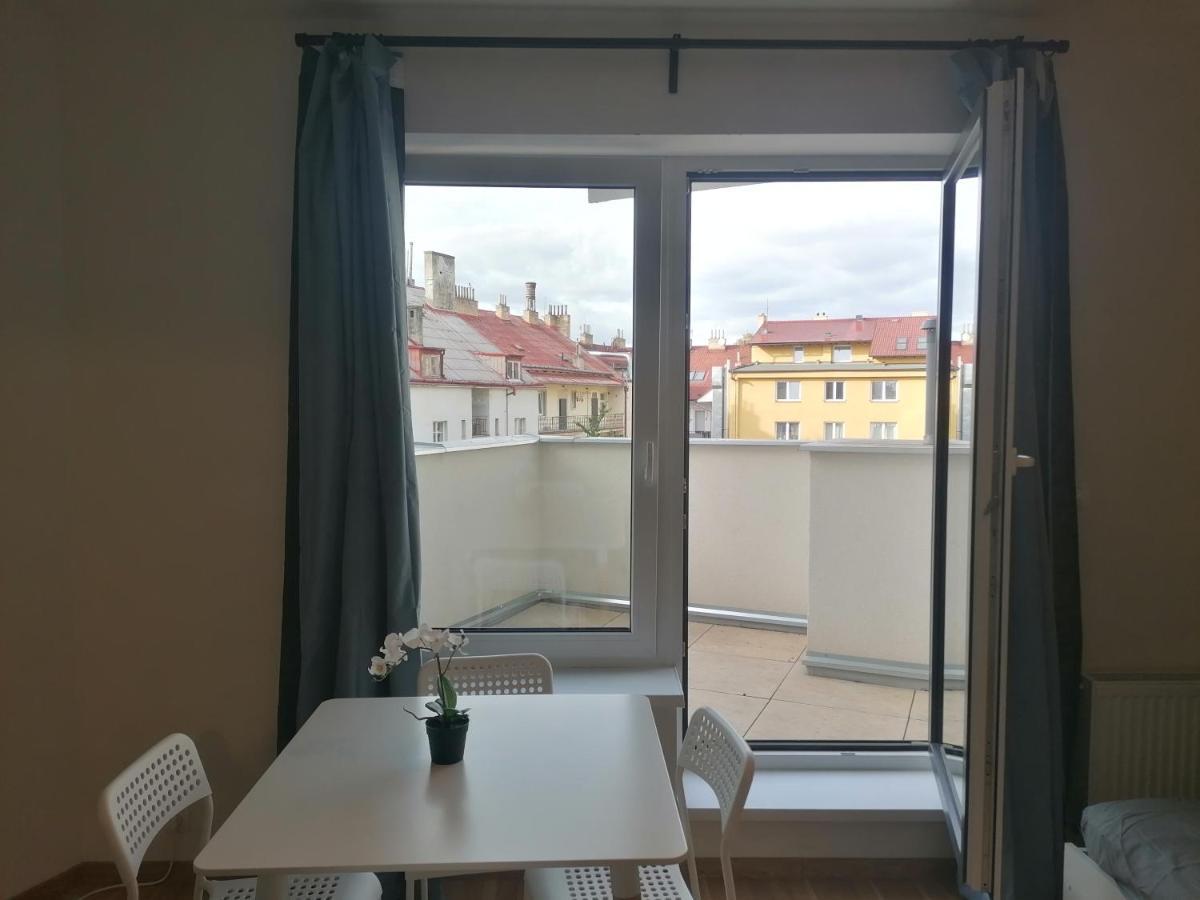 Brand New Studio Apartment # 45 With Free Parking In The City Center Prag Dış mekan fotoğraf